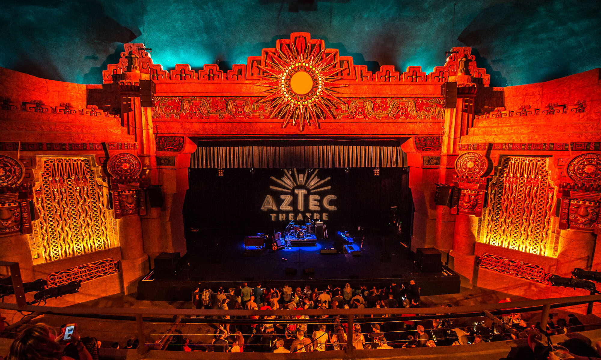 Aztec-Theatre