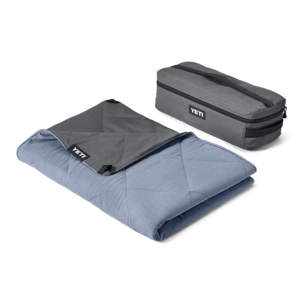 https://blog.ticketmaster.com/wp-content/uploads/YETI-Blanket-600x600.jpeg